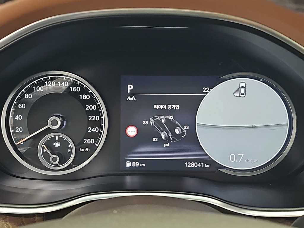 Genesis G80 — photo 07