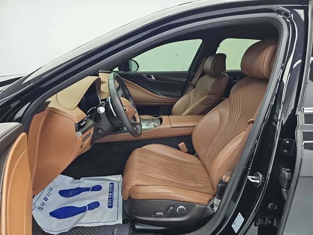 Genesis G80 — photo 11