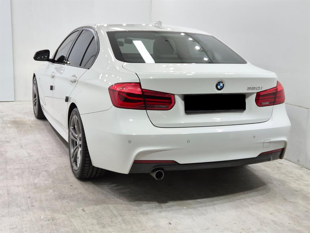 BMW 3-Series — photo 04