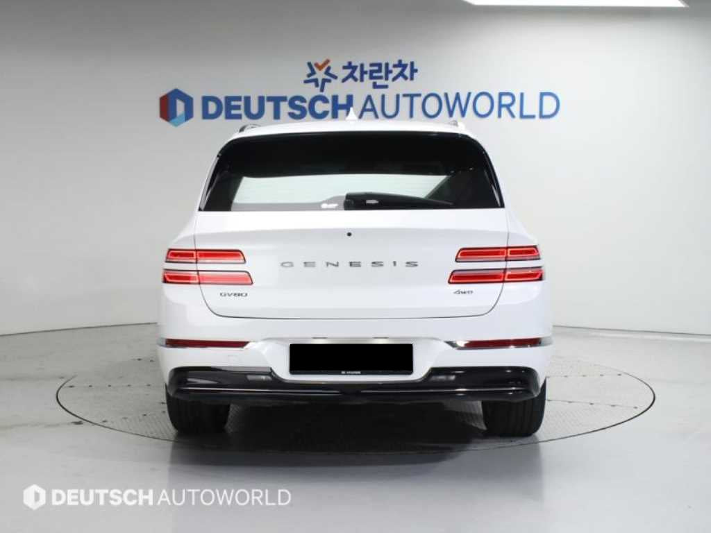 Genesis GV80 — photo 04