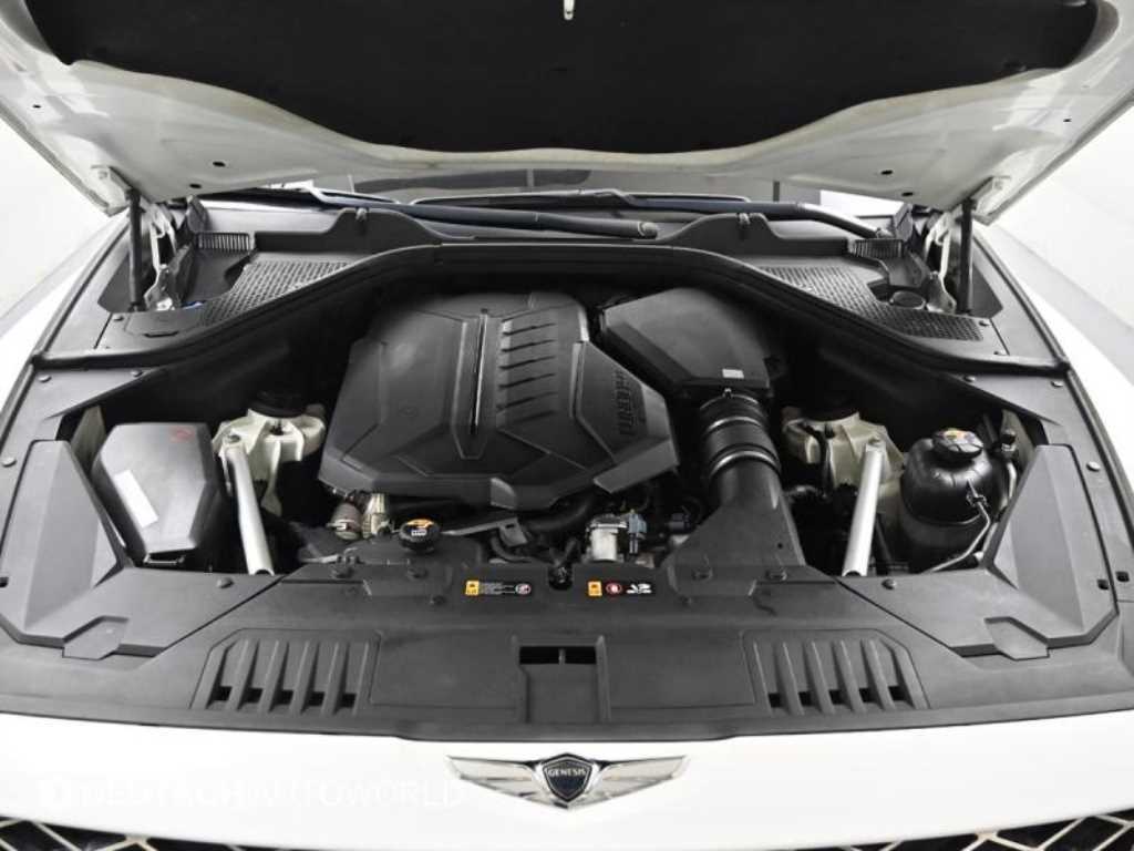 Genesis GV80 — photo 06