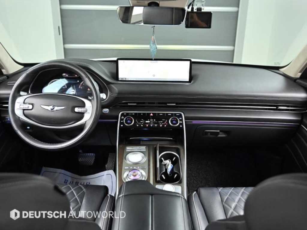 Genesis GV80 — photo 07