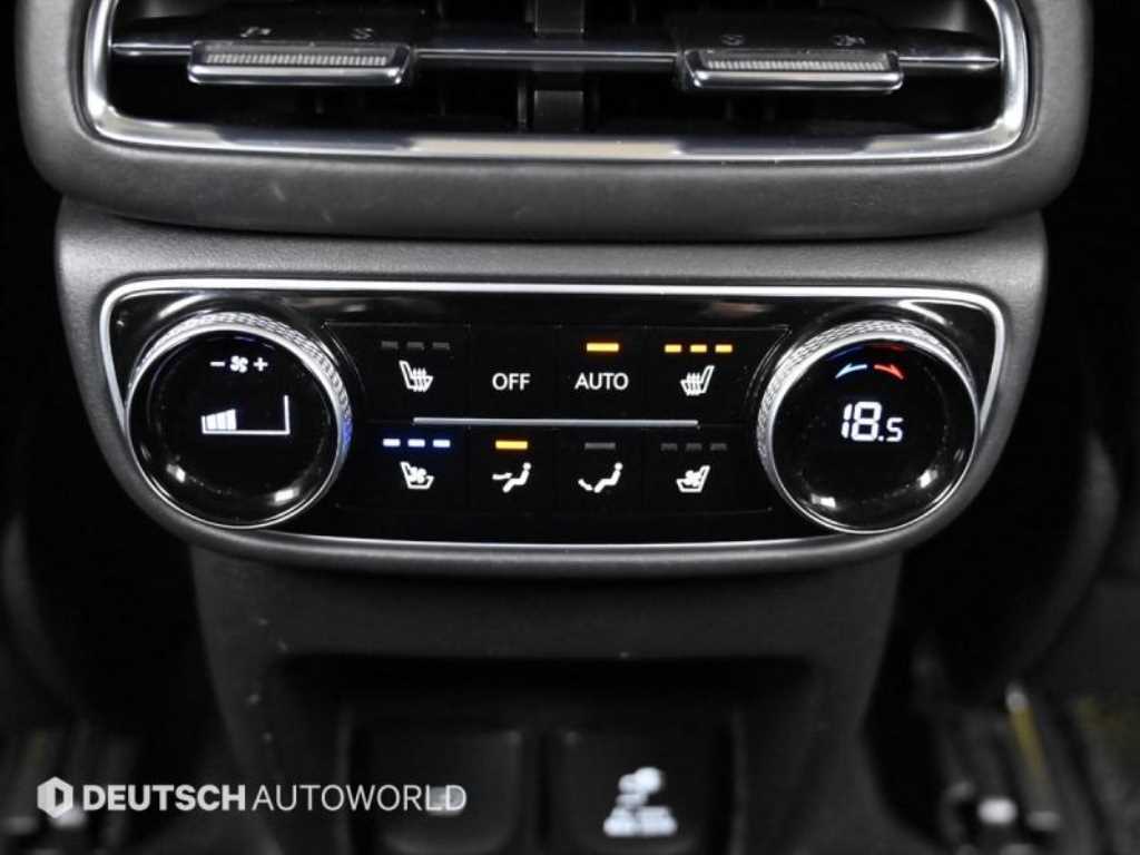 Genesis GV80 — photo 16