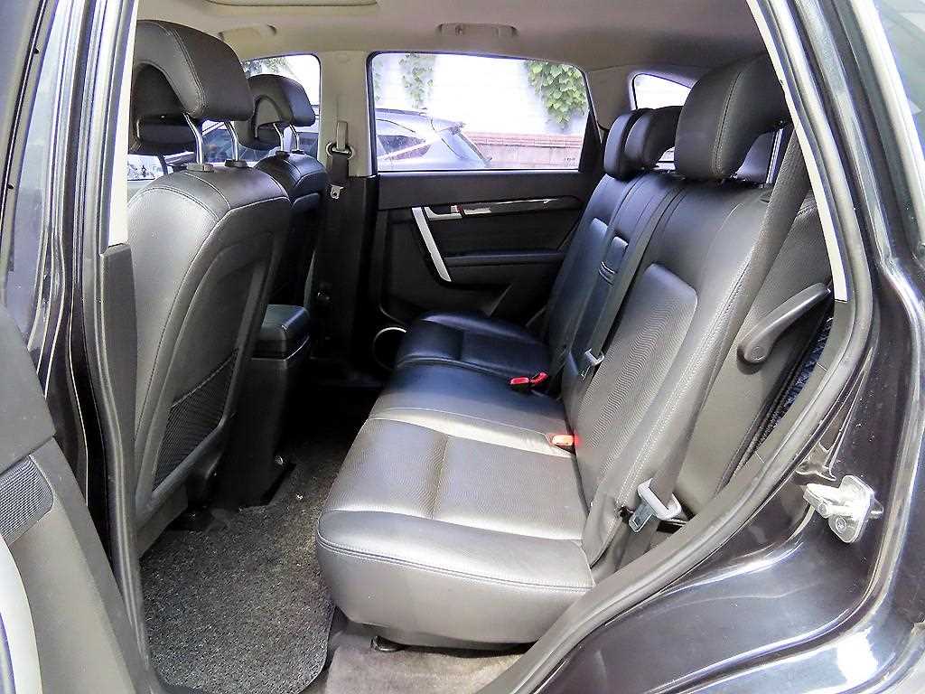 CHEVROLET Captiva — photo 06