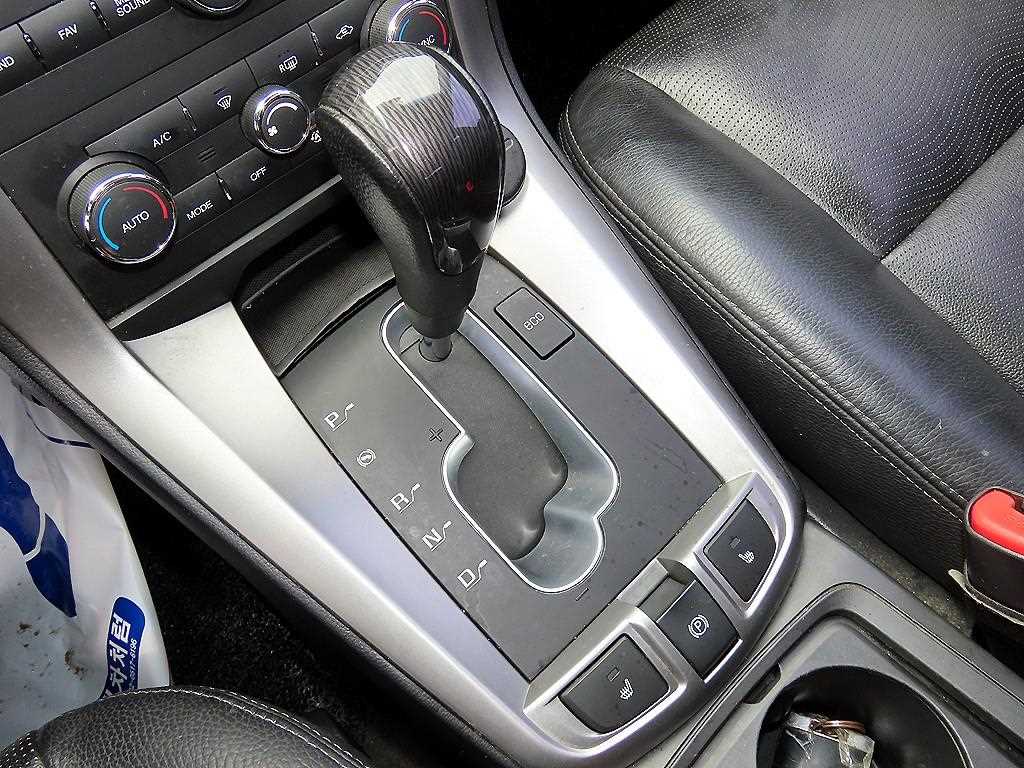 CHEVROLET Captiva — photo 10