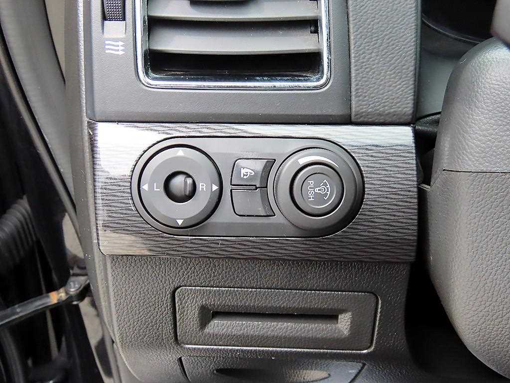 CHEVROLET Captiva — photo 12