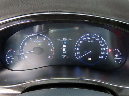 Hyundai Genesis — photo 09