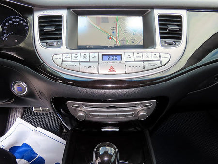 Hyundai Genesis — photo 12