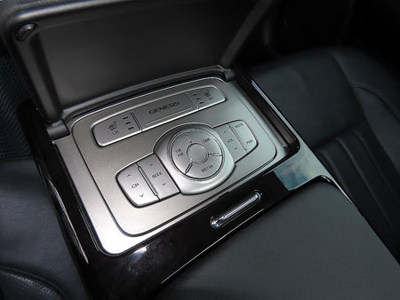 Hyundai Genesis — photo 16