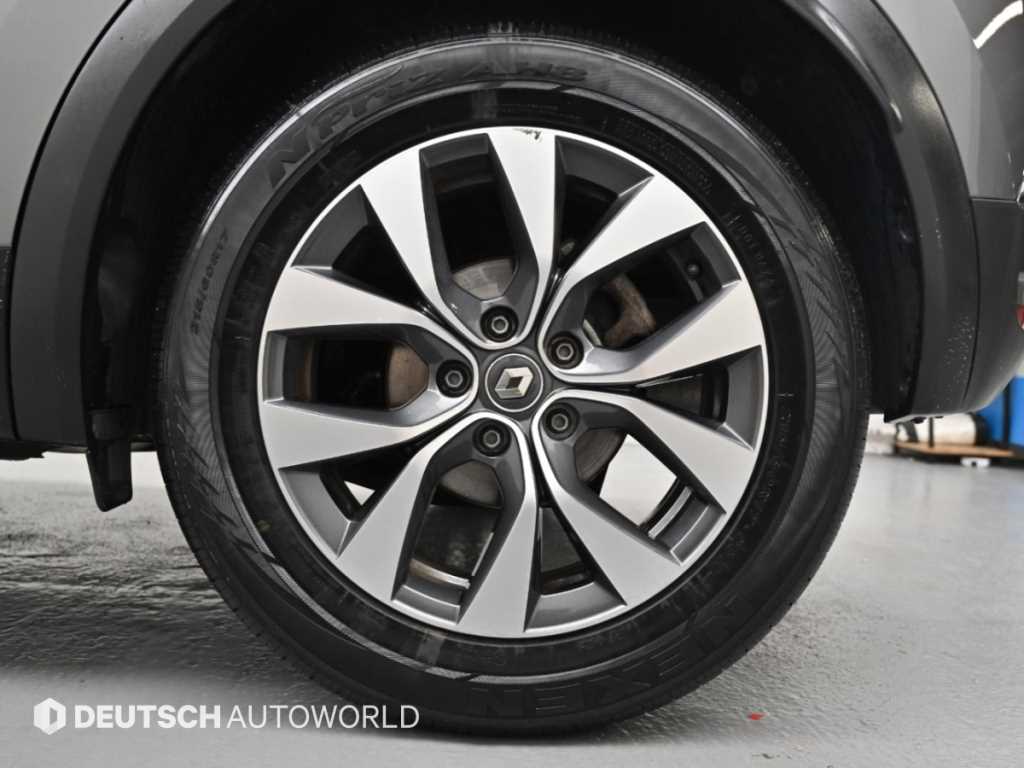 RENAULT Captur — photo 05
