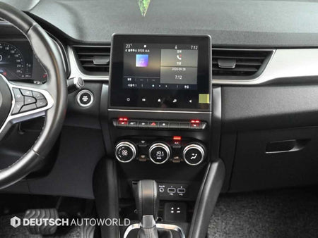 RENAULT Captur — photo 14