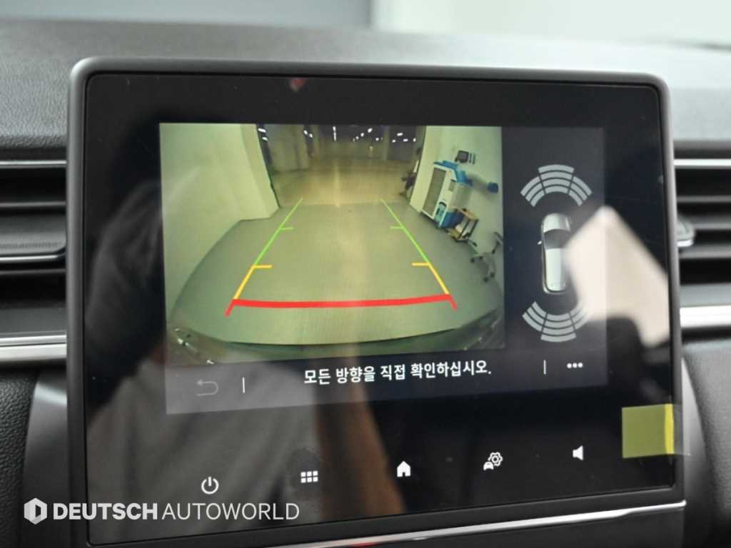 RENAULT Captur — photo 15