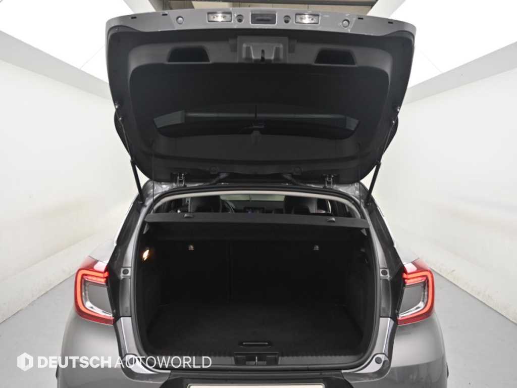 RENAULT Captur — photo 19