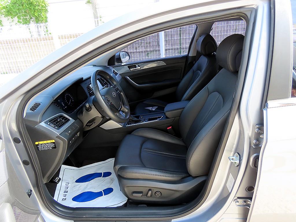 Hyundai Sonata — photo 05