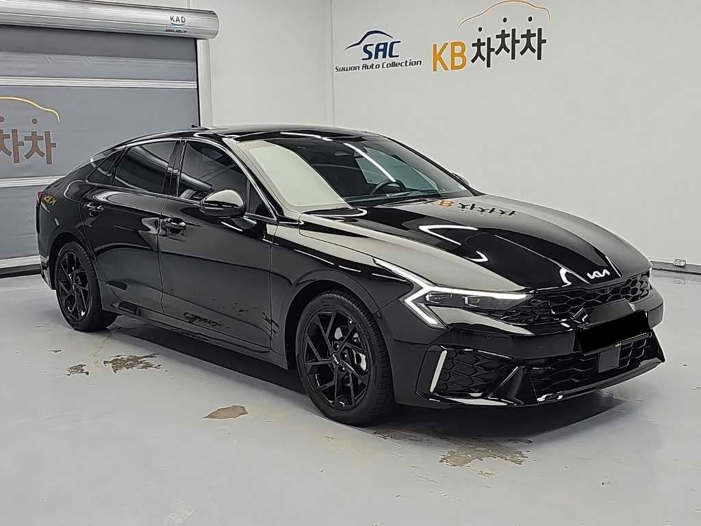 Kia K5 — photo 04