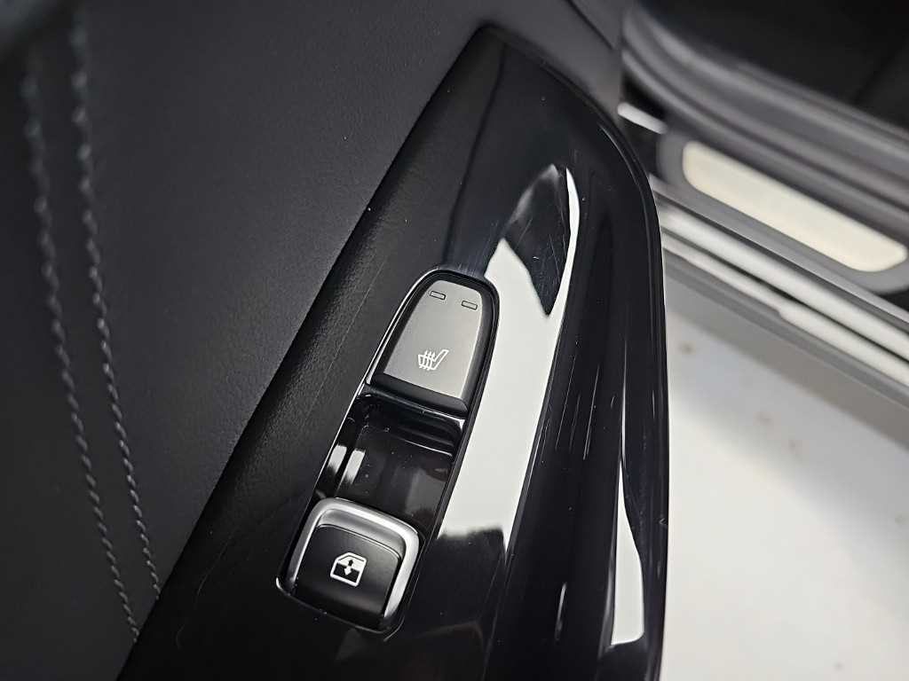 Kia K5 — photo 13