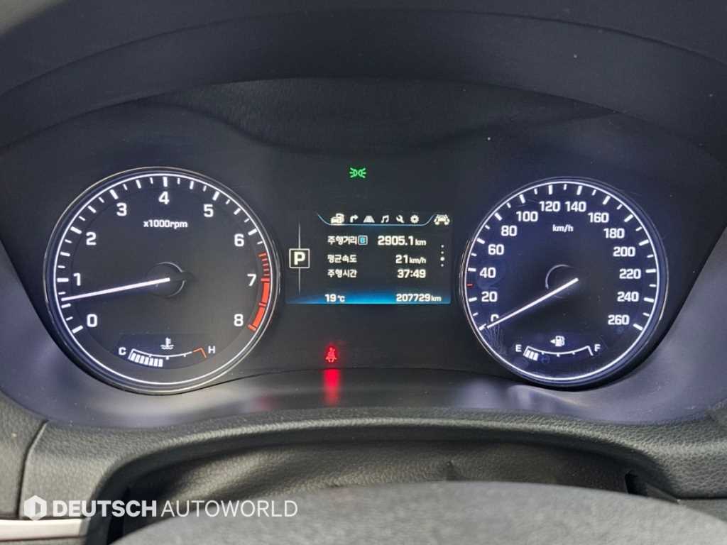 Hyundai Genesis — photo 08