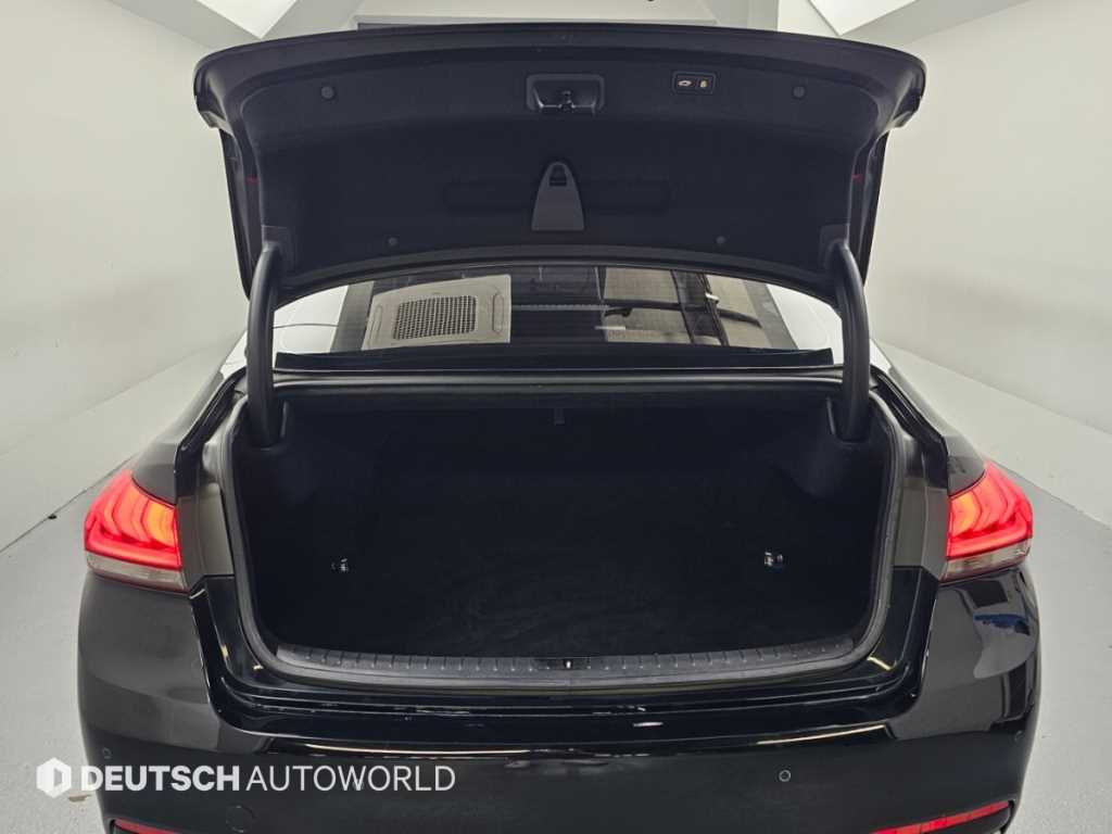 Hyundai Genesis — photo 19