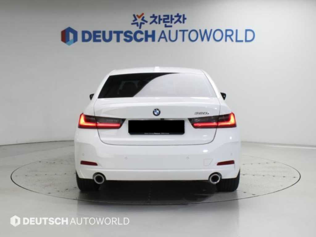 BMW 3-Series — photo 04