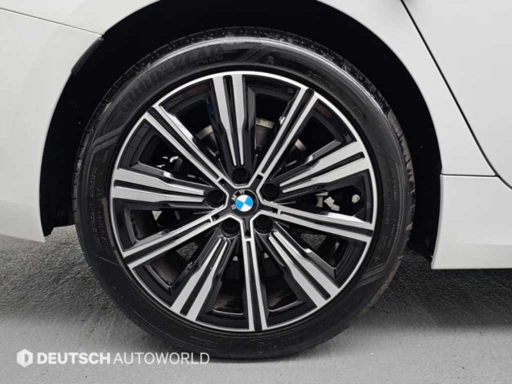 BMW 3-Series — photo 05