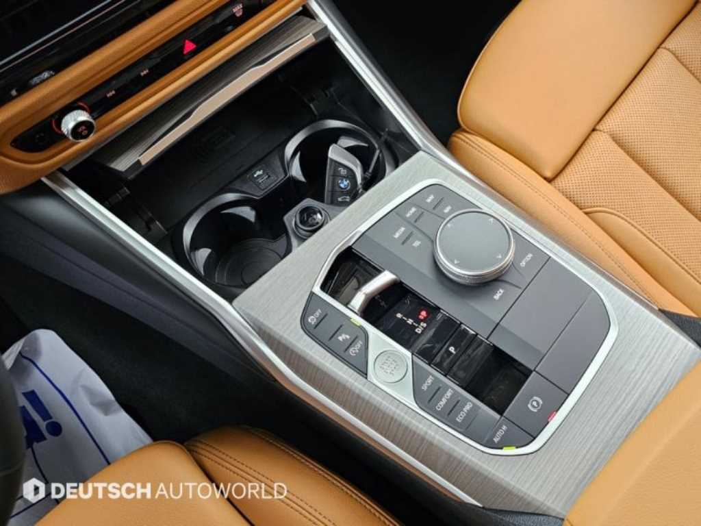 BMW 3-Series — photo 09