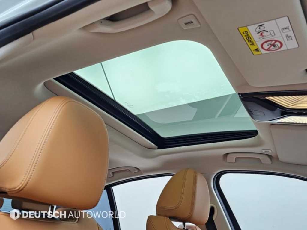 BMW 3-Series — photo 18