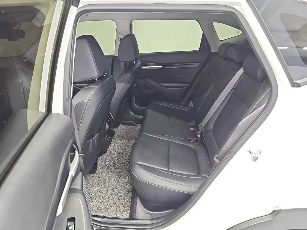 Kia Seltos — photo 12