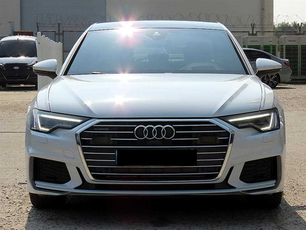Audi A6 — photo 01