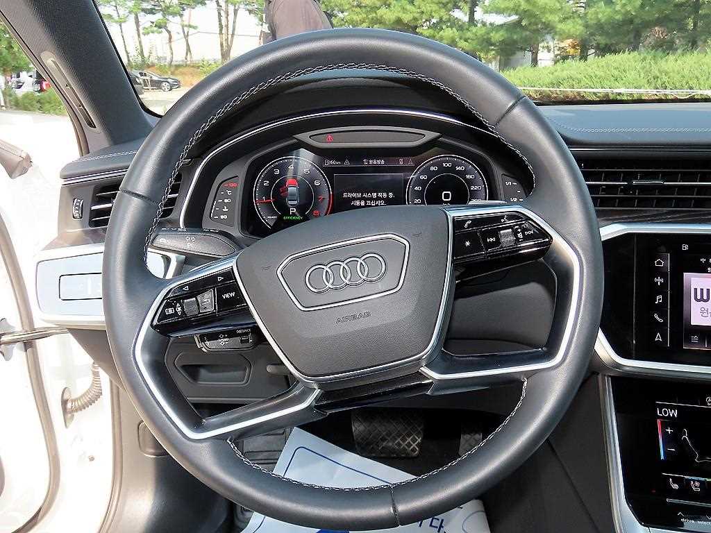 Audi A6 — photo 08