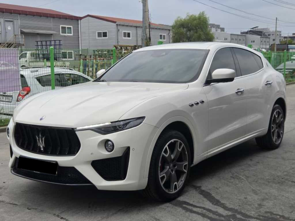 Maserati Levante — photo 02