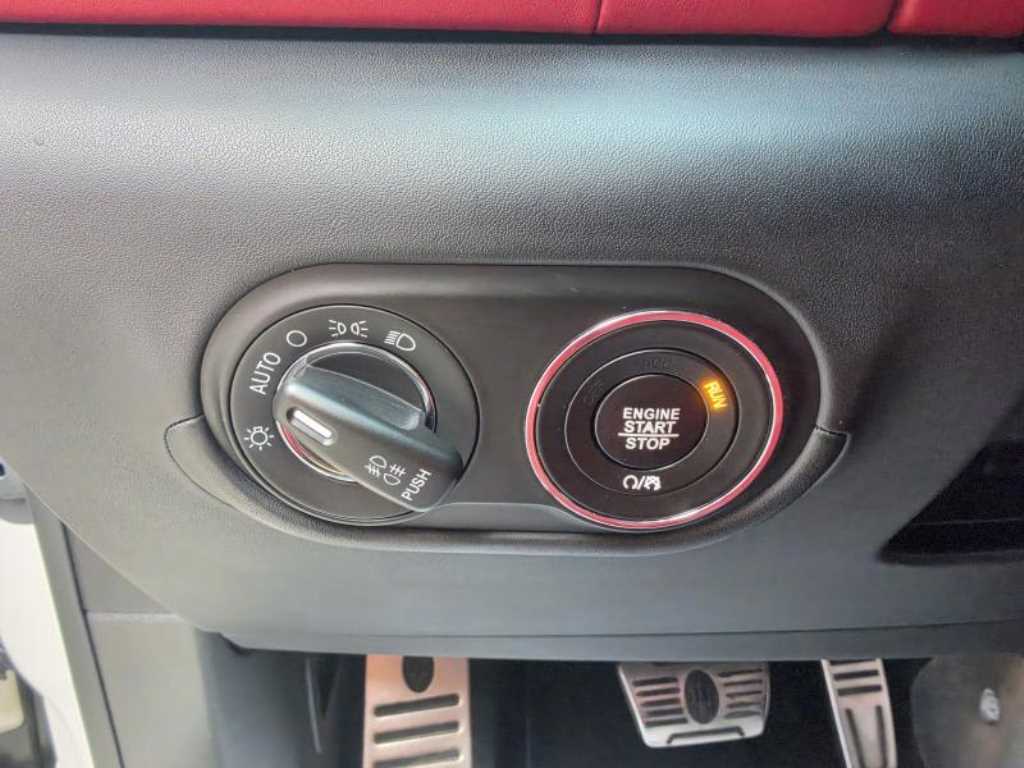 Maserati Levante — photo 11