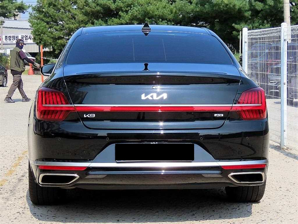 Kia K9 — photo 04