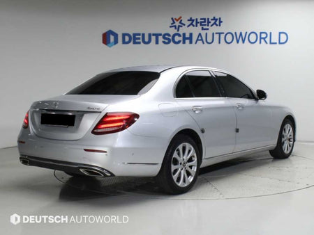 Mercedes-Benz E-Class — photo 02
