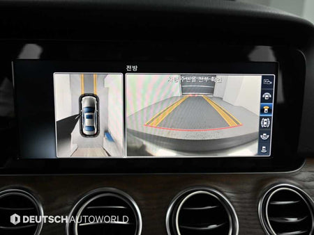 Mercedes-Benz E-Class — photo 15