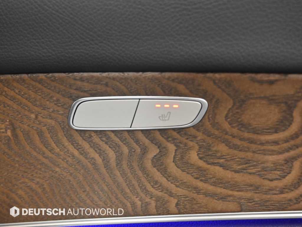 Mercedes-Benz E-Class — photo 16