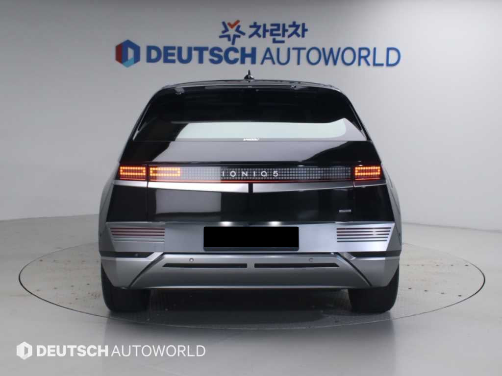 Hyundai Ioniq5 — photo 04
