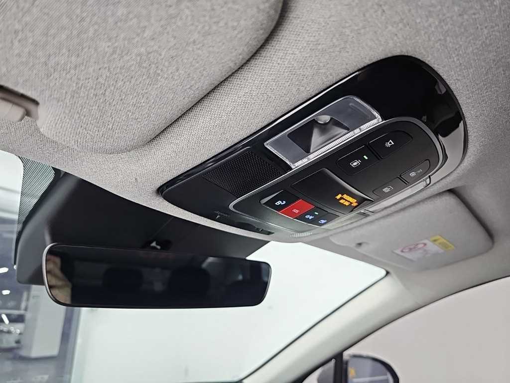 Hyundai Sonata — photo 17