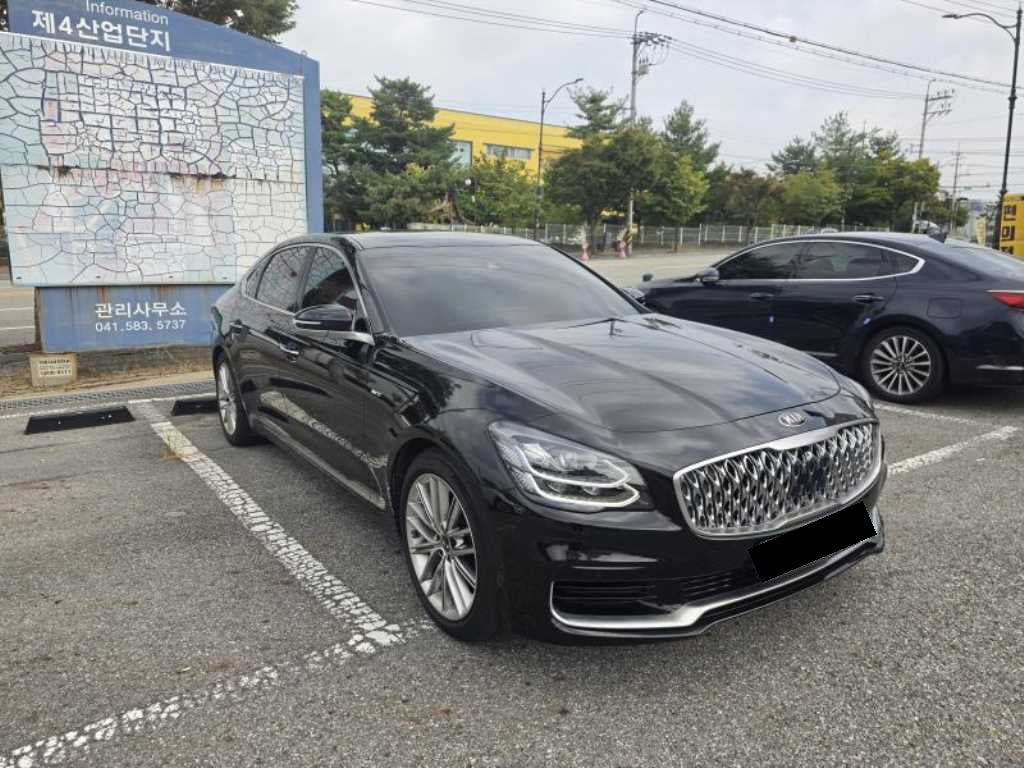Kia K9 — photo 02