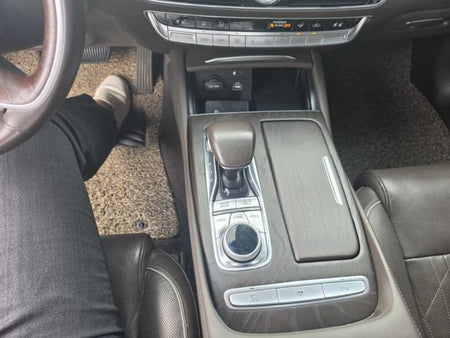 Kia K9 — photo 11