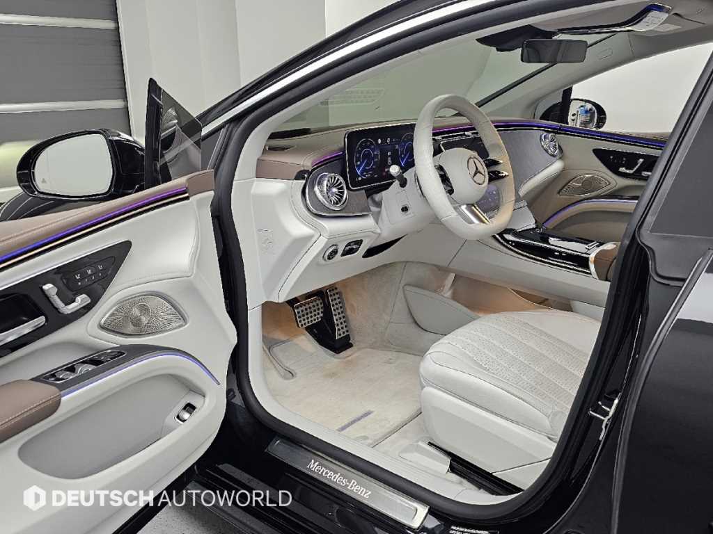 Mercedes-Benz EQS — photo 11