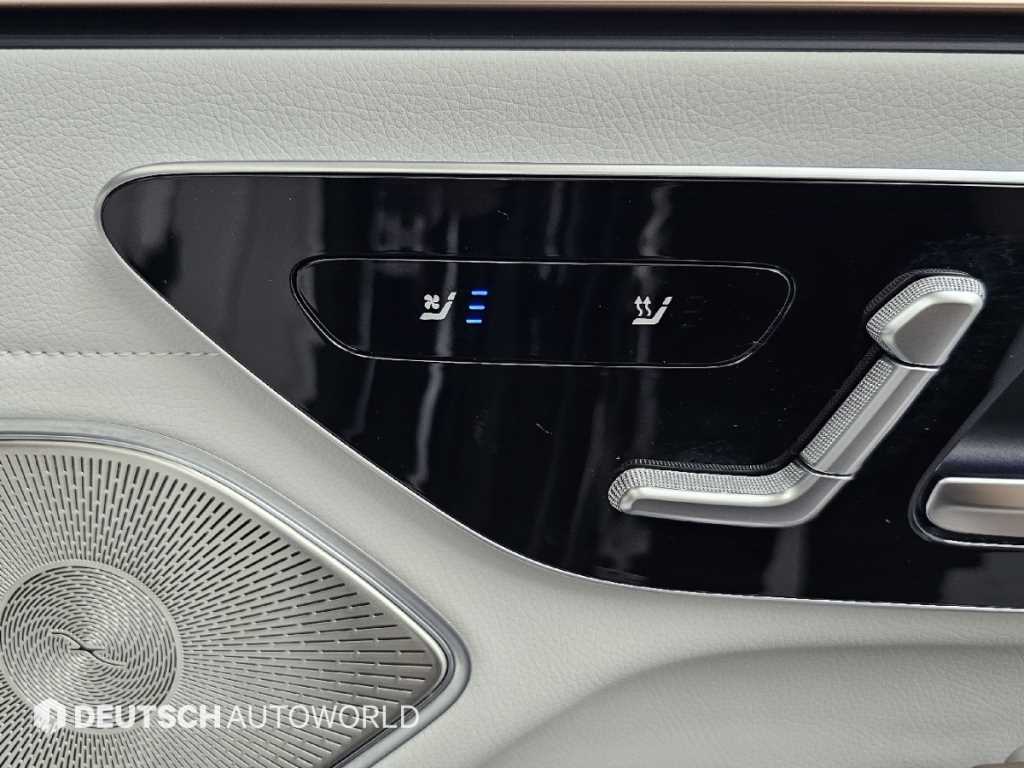 Mercedes-Benz EQS — photo 16