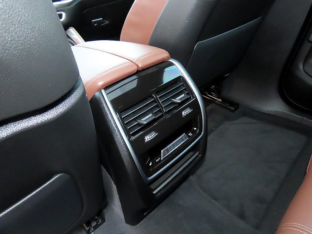 BMW X6 — photo 16