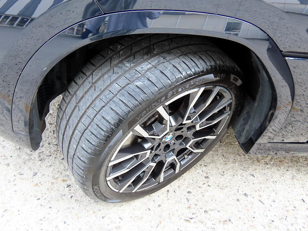 BMW X6 — photo 20