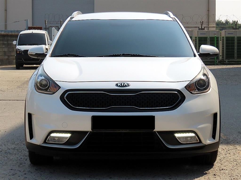 Kia Niro — photo 01