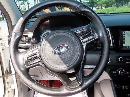 Kia Niro — photo 08