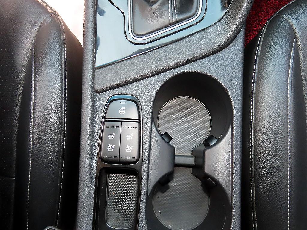 Kia Niro — photo 12