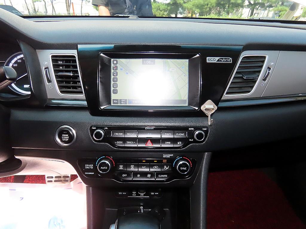 Kia Niro — photo 13