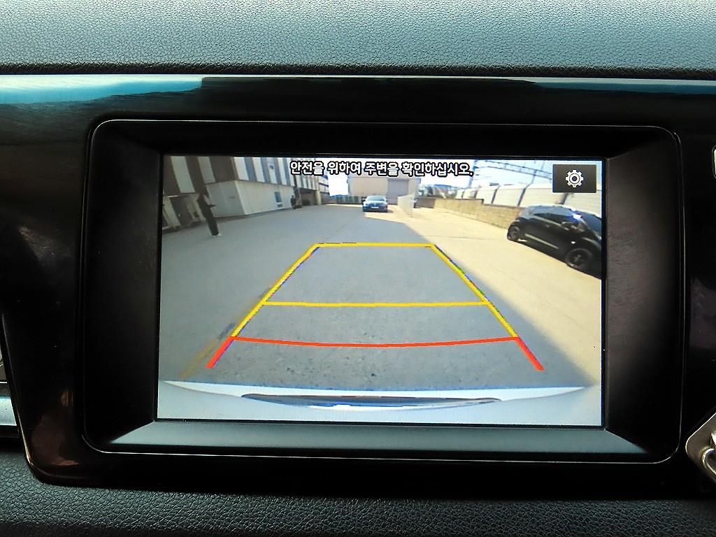Kia Niro — photo 15