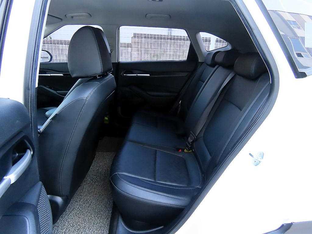 Kia Seltos — photo 06