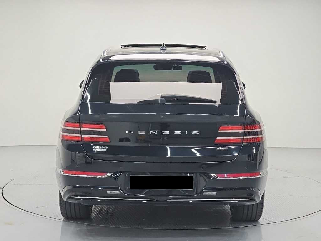 Genesis GV80 — photo 03